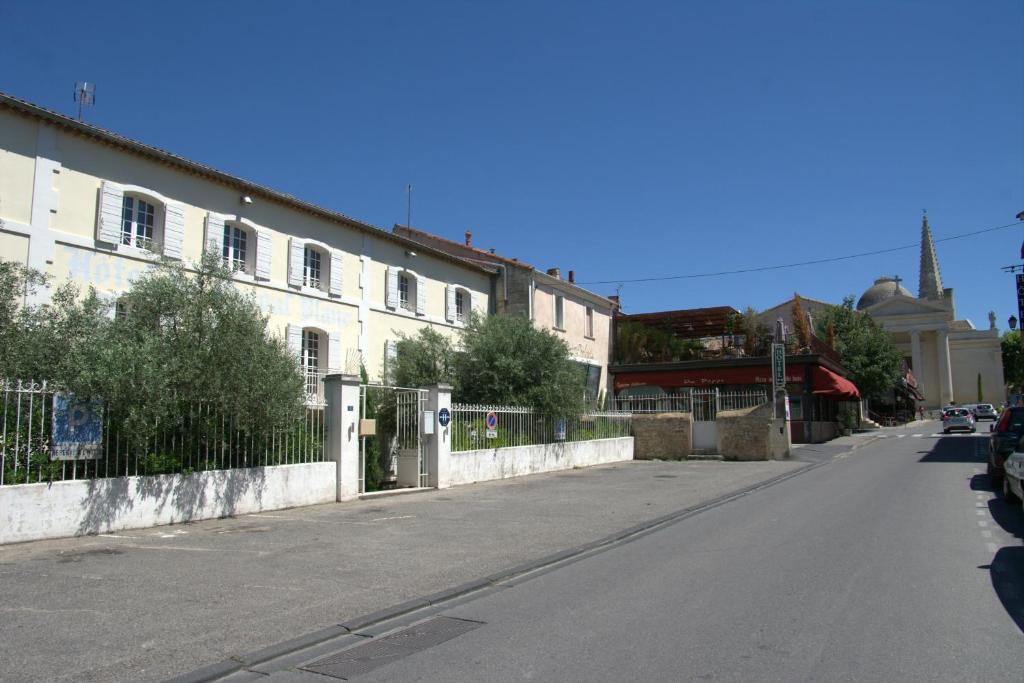 Hotel Du Cheval Blanc Saint-Rémy-de-Provence Exterior photo